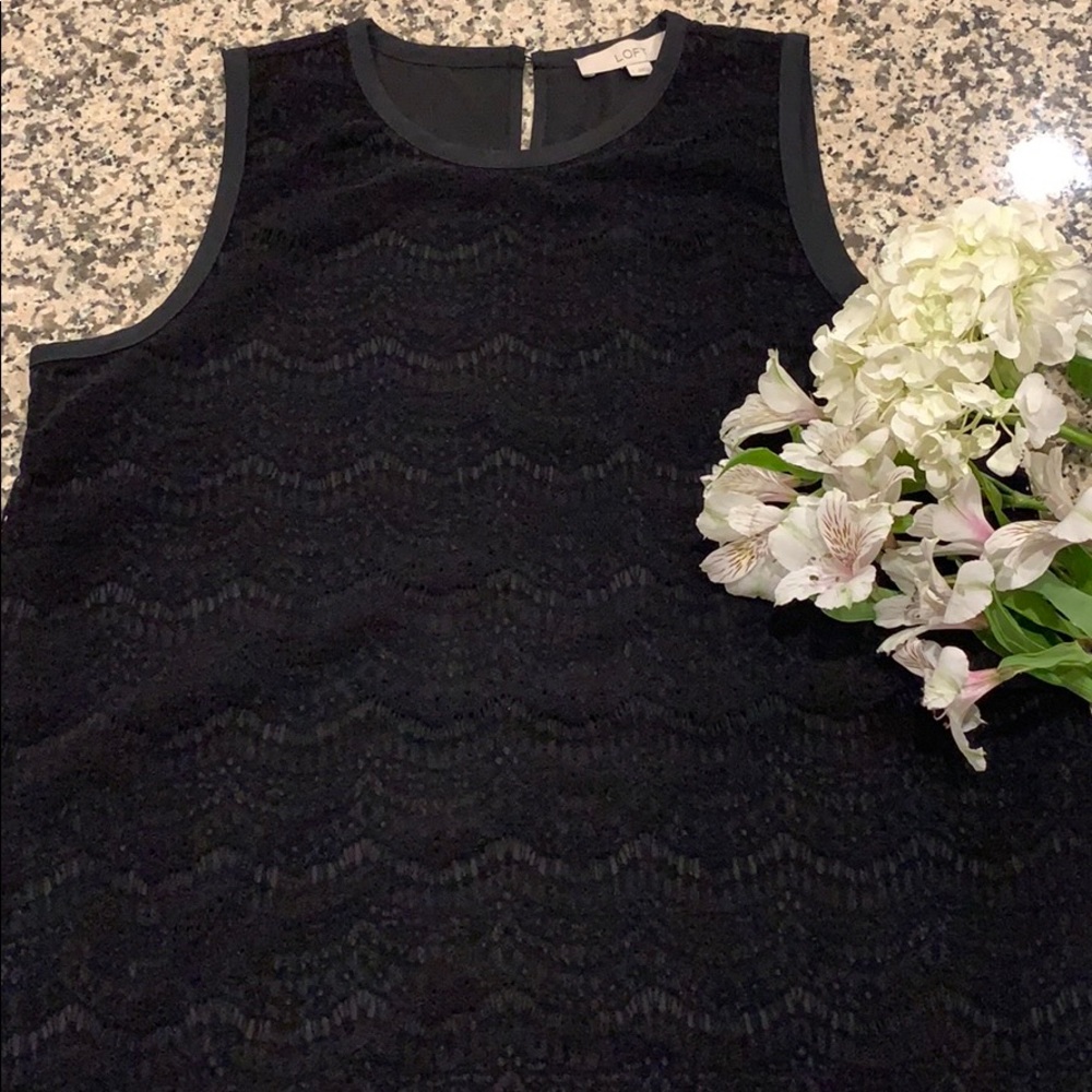 Loft lace sleeveless.